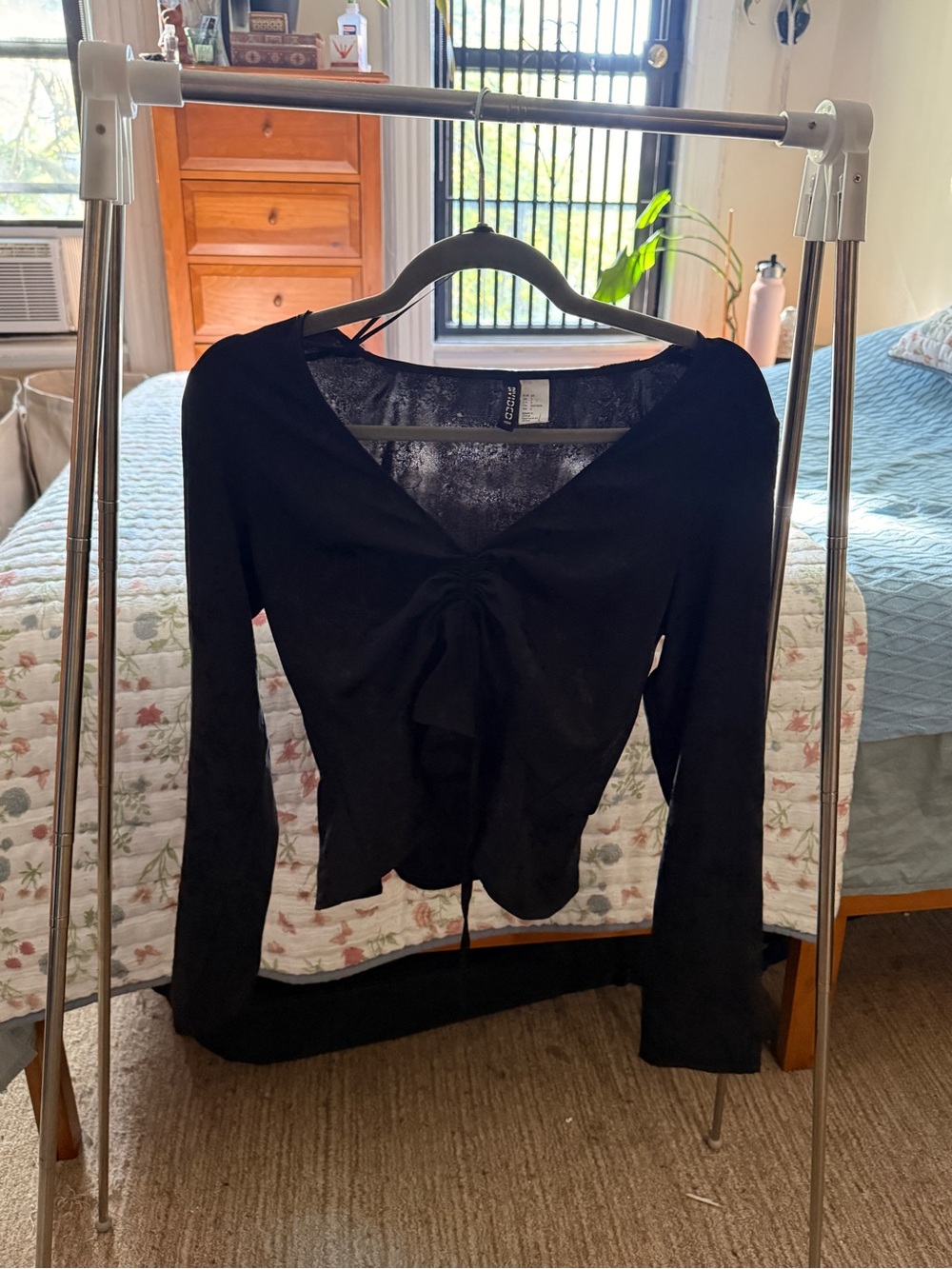 Black Women's Ruched Front Long-Sleeve Top